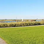 度假居 4 Star Holiday Home In Wendtorf *